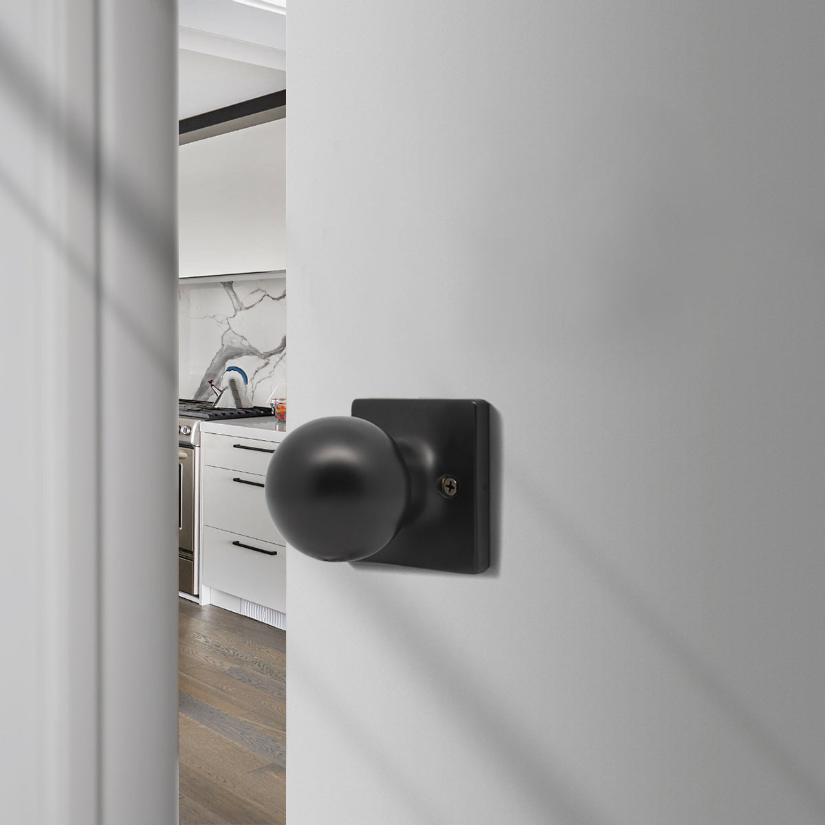 Round Ball Knob with Square Rosette, Interior Passage Door Knobs Black DLS07BKPS